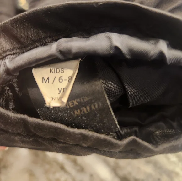 Boys winter gloves - Picture 2 of 3